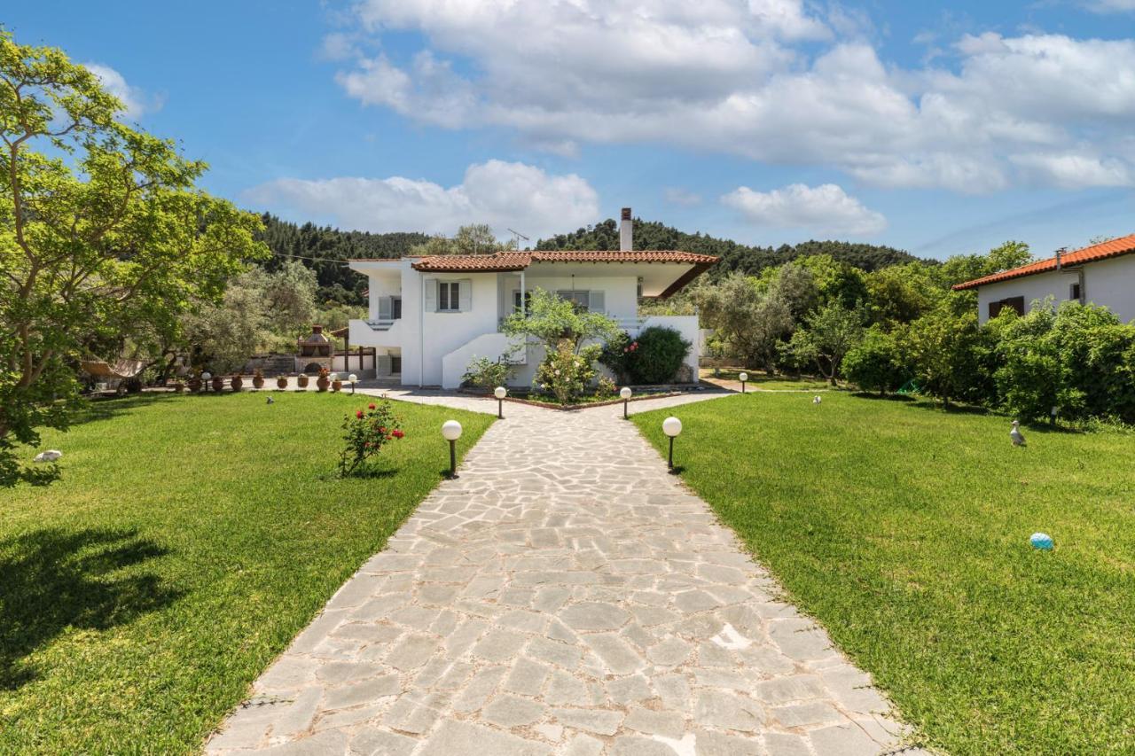 M&M Villa Vourvourou Exteriör bild
