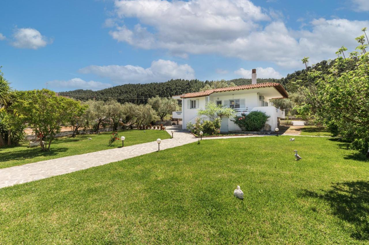 M&M Villa Vourvourou Exteriör bild