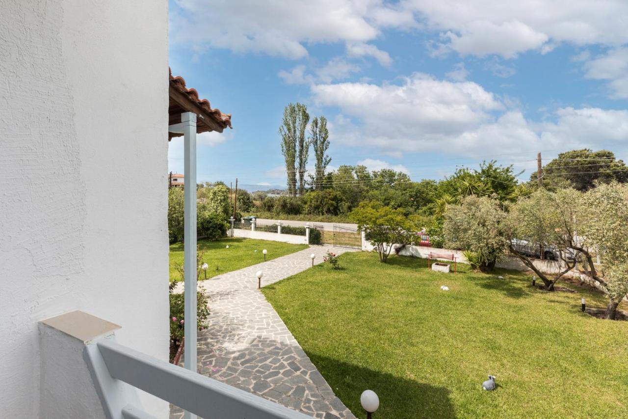 M&M Villa Vourvourou Exteriör bild