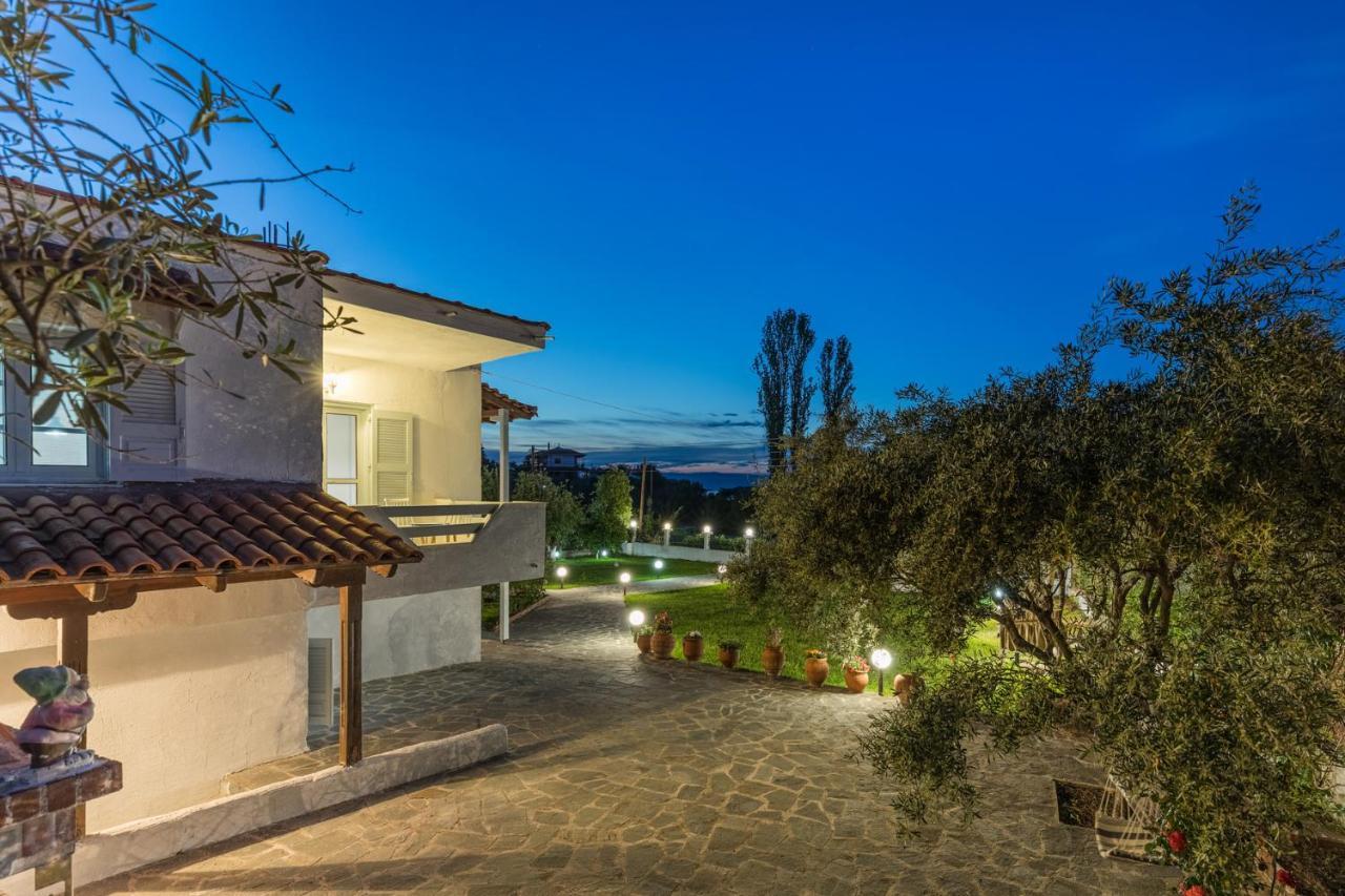 M&M Villa Vourvourou Exteriör bild